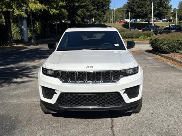 2025 Jeep Grand Cherokee GRAND CHEROKEE LAREDO X 4X2