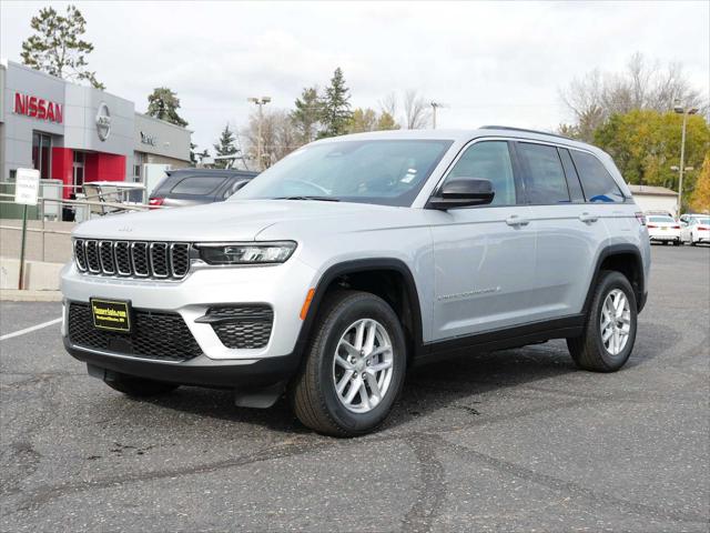 2025 Jeep Grand Cherokee GRAND CHEROKEE LAREDO X 4X4 2025 Jeep Grand Cherokee GRAND CHEROKEE LAREDO X 4X4