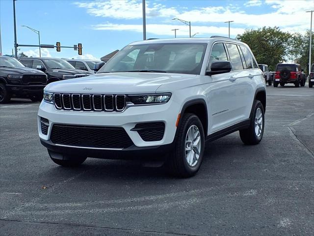 2025 Jeep Grand Cherokee GRAND CHEROKEE LAREDO X 4X4 2025 Jeep Grand Cherokee GRAND CHEROKEE LAREDO X 4X4