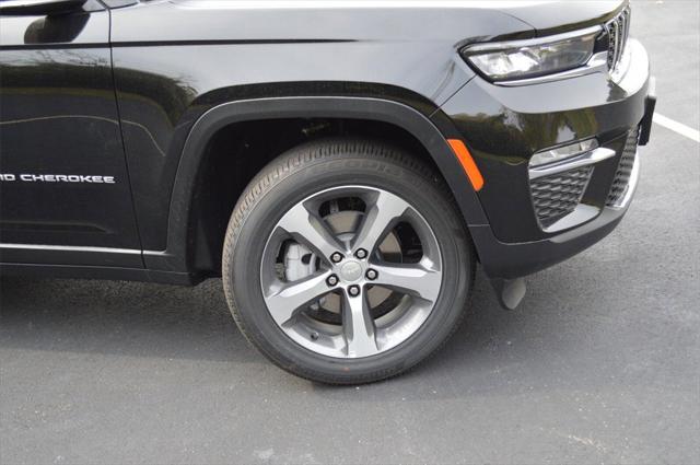 2025 Jeep Grand Cherokee GRAND CHEROKEE LIMITED 4X4 2025 Jeep Grand Cherokee GRAND CHEROKEE LIMITED 4X4