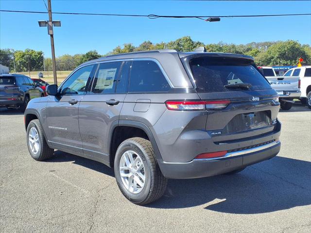 2025 Jeep Grand Cherokee GRAND CHEROKEE LAREDO X 4X4 2025 Jeep Grand Cherokee GRAND CHEROKEE LAREDO X 4X4