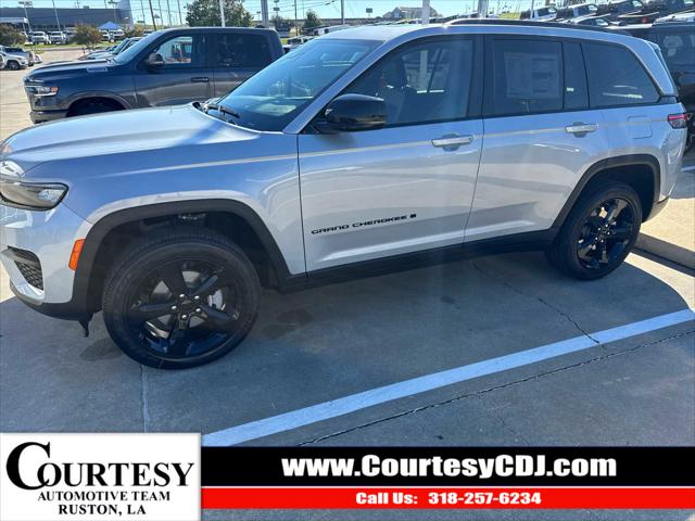 2025 Jeep Grand Cherokee GRAND CHEROKEE ALTITUDE X 4X4