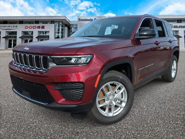 2025 Jeep Grand Cherokee GRAND CHEROKEE LAREDO X 4X4