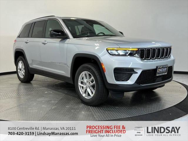 2025 Jeep Grand Cherokee GRAND CHEROKEE LAREDO X 4X4