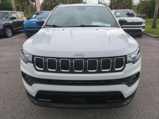2023 Jeep Compass Latitude Lux FWD