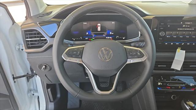 2026 Volkswagen Taos SE Black