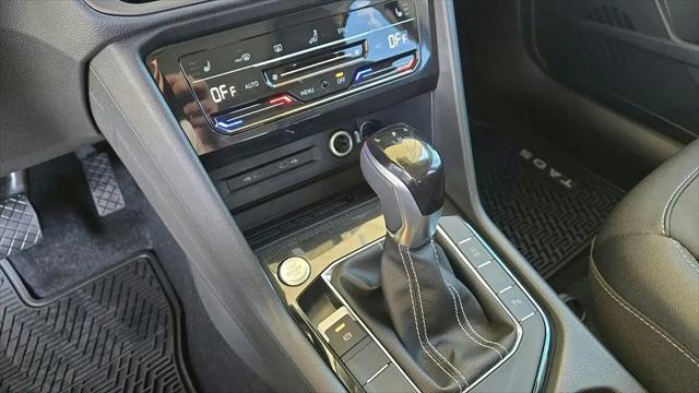 2026 Volkswagen Taos SE Black