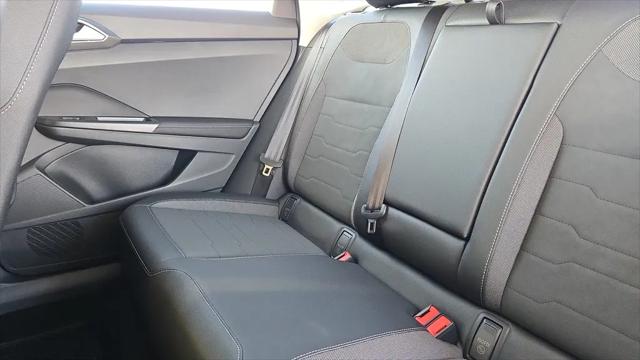 2026 Volkswagen Taos SE Black