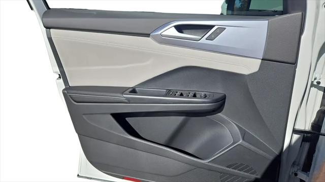 2026 Volkswagen Taos SE