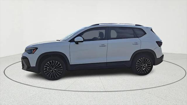 2026 Volkswagen Taos SE