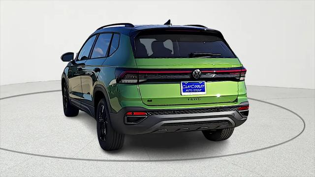 2026 Volkswagen Taos SE Black