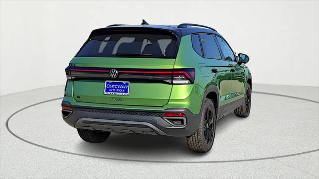 2026 Volkswagen Taos SE Black