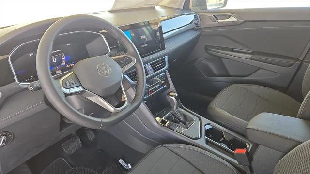 2026 Volkswagen Taos SE Black