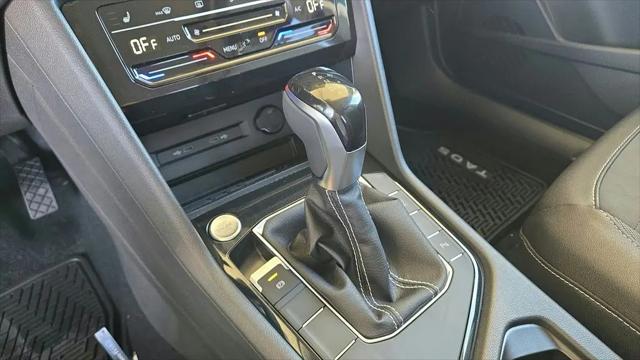 2026 Volkswagen Taos SE Black