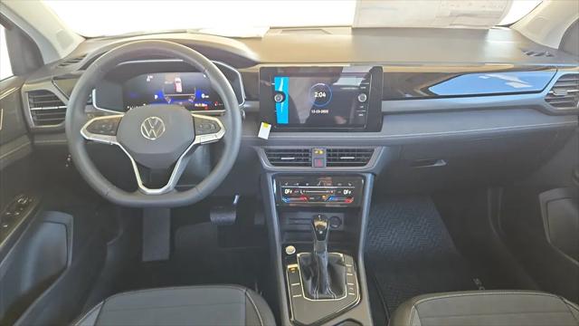 2026 Volkswagen Taos SE Black