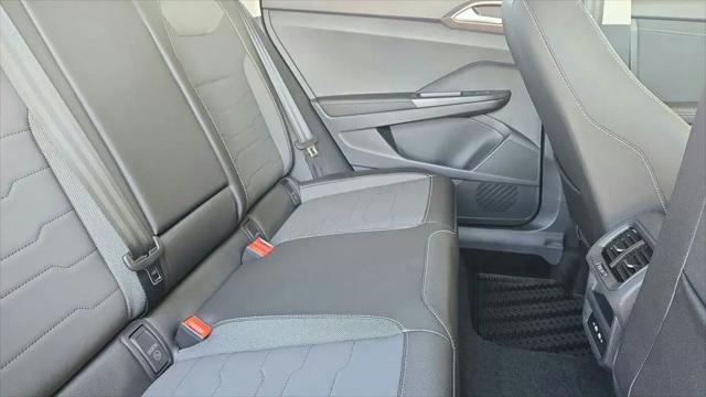 2026 Volkswagen Taos SE Black