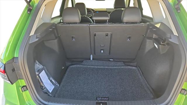 2026 Volkswagen Taos SE Black
