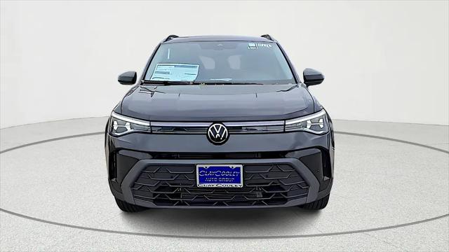 2026 Volkswagen Taos SE Black