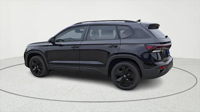 2026 Volkswagen Taos SE Black