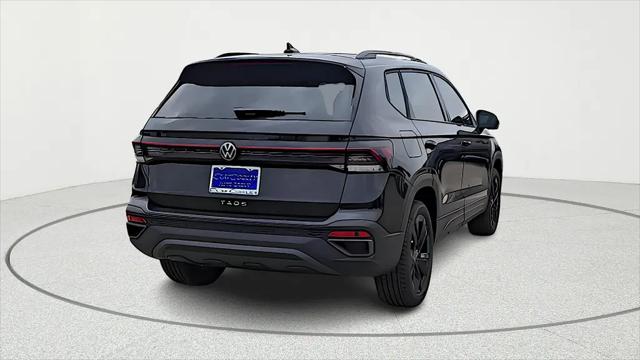 2026 Volkswagen Taos SE Black