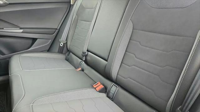 2026 Volkswagen Taos SE Black