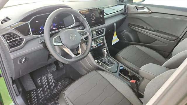 2026 Volkswagen Taos SE Black