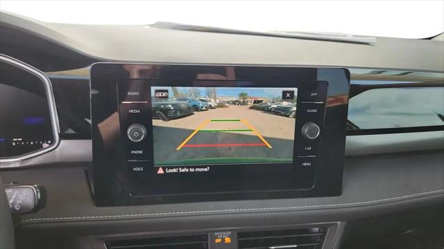2026 Volkswagen Taos SE Black