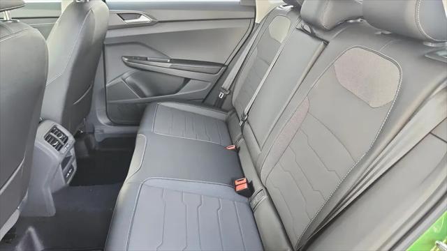 2026 Volkswagen Taos SE Black