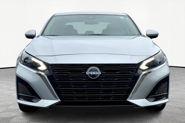 2023 Nissan Altima SV FWD