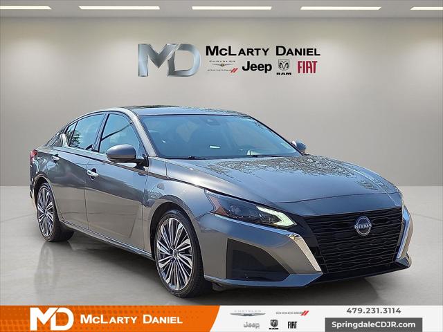 2023 Nissan Altima SL FWD