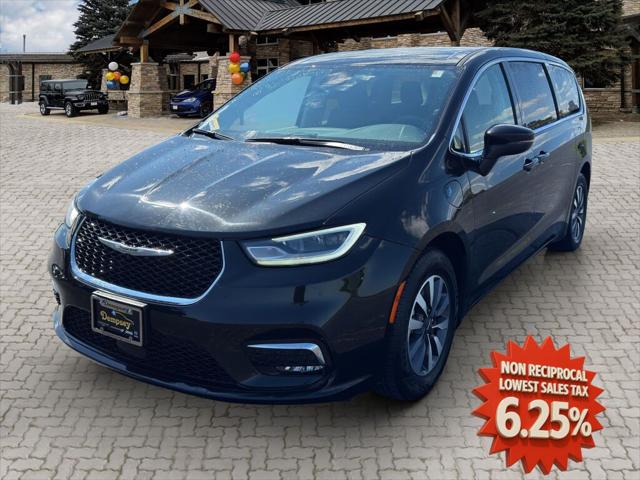 2023 Chrysler Pacifica Hybrid Touring L