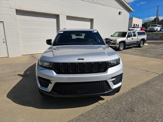 2025 Jeep Grand Cherokee GRAND CHEROKEE ALTITUDE 4X4