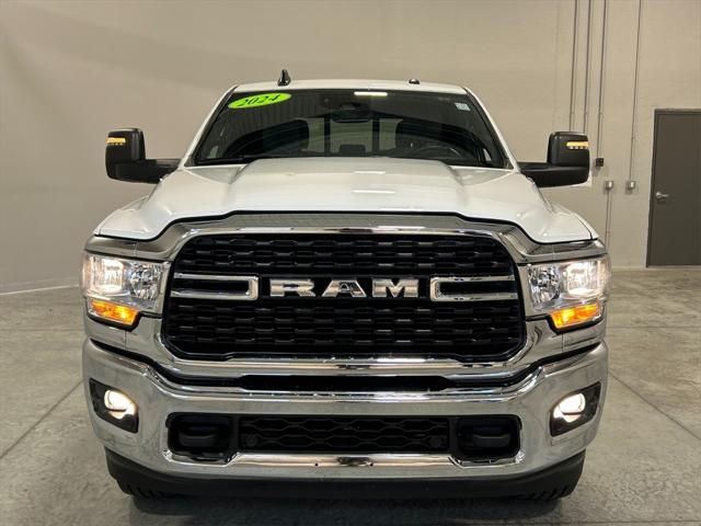 2024 RAM 2500 Big Horn Crew Cab 4x4 64 Box