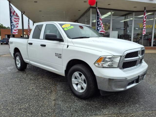 2024 RAM 1500 Classic SLT Quad Cab 4x4 64 Box