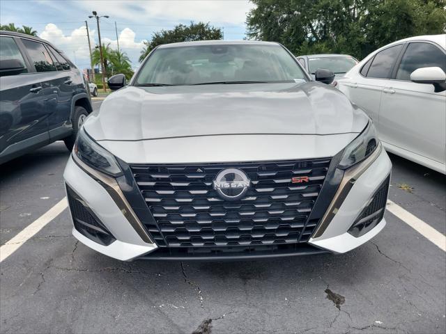 2023 Nissan Altima SR FWD