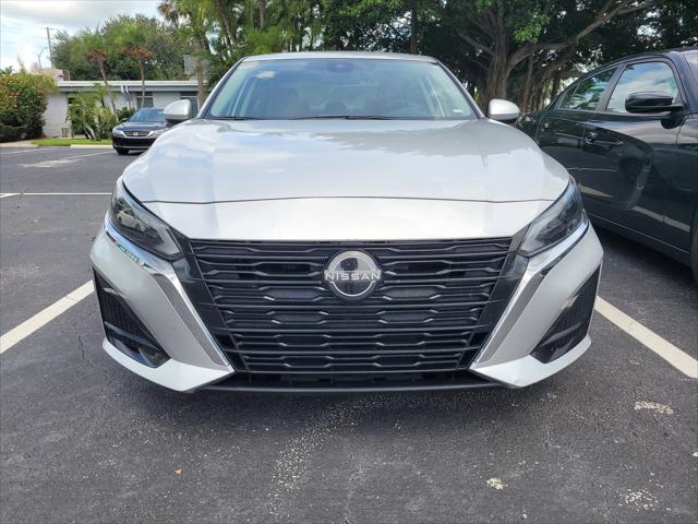 2023 Nissan Altima SV FWD