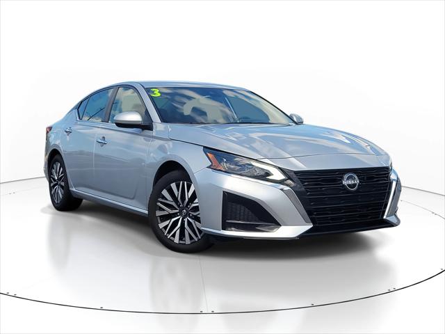 2023 Nissan Altima SV FWD