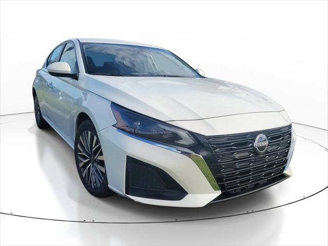 2023 Nissan Altima SV FWD
