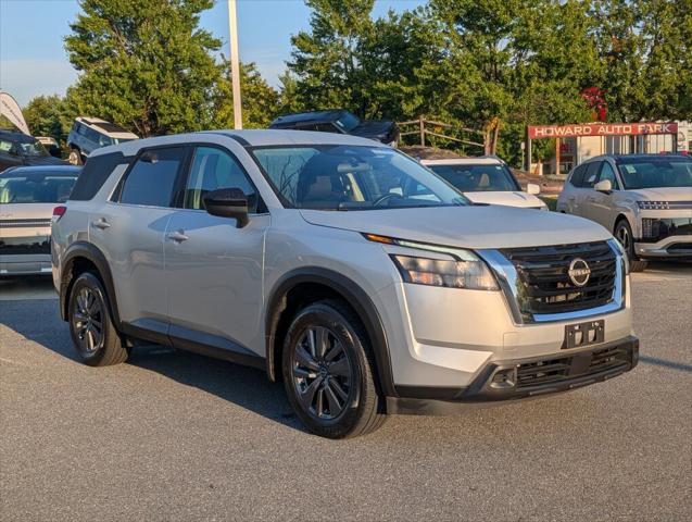 2024 Nissan Pathfinder S 4WD 2024 Nissan Pathfinder S 4WD