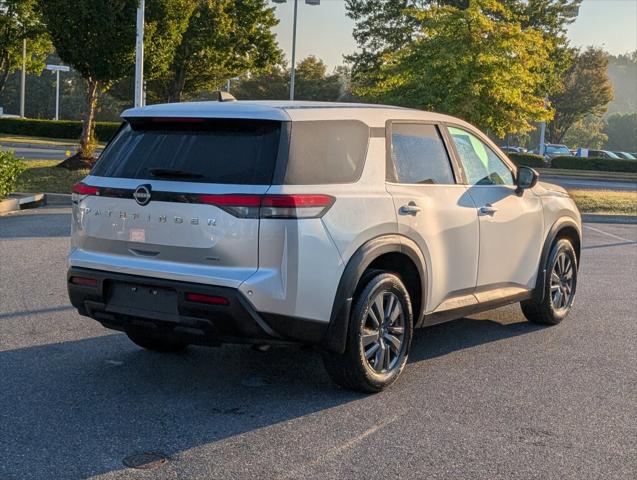 2024 Nissan Pathfinder S 4WD 2024 Nissan Pathfinder S 4WD