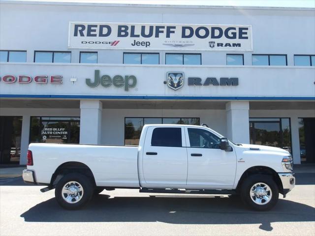 2025 RAM 2500 Tradesman Crew Cab 4x4 8 Box