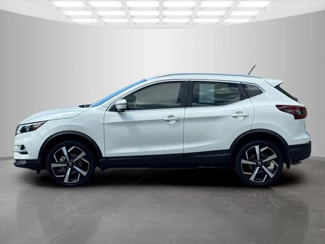 2022 Nissan Rogue Sport SL FWD Xtronic CVT
