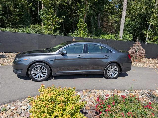 2018 Ford Taurus Limited