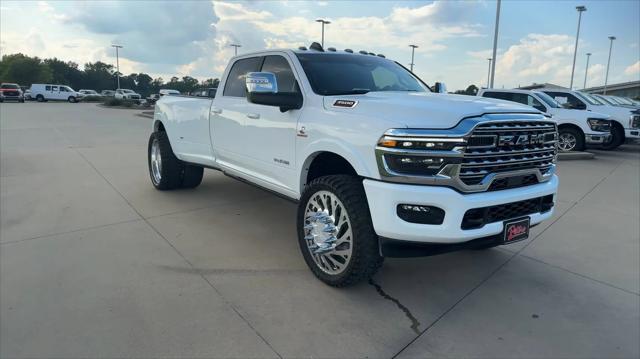2025 RAM 3500 Limited Longhorn Crew Cab 4x4 8 Box