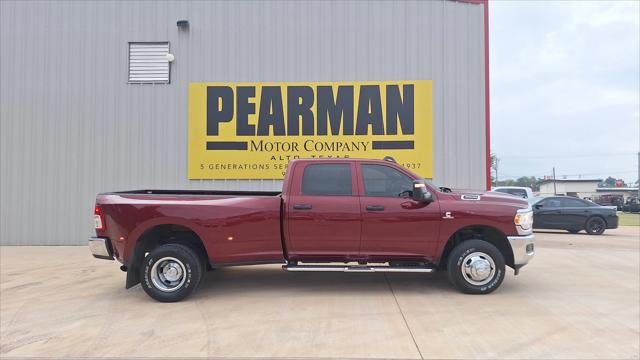 2024 RAM 3500 Tradesman Crew Cab 4x4 8 Box