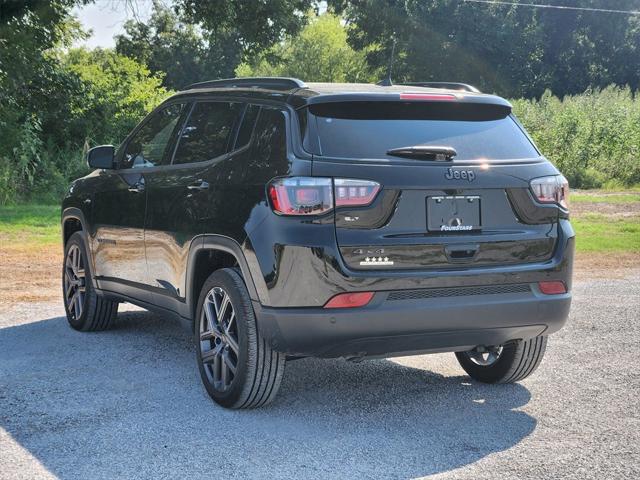 2025 Jeep Compass COMPASS LIMITED 4X4