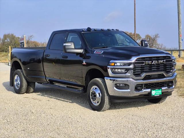 2026 RAM Ram 3500 RAM 3500 TRADESMAN CREW CAB 4X4 8 BOX