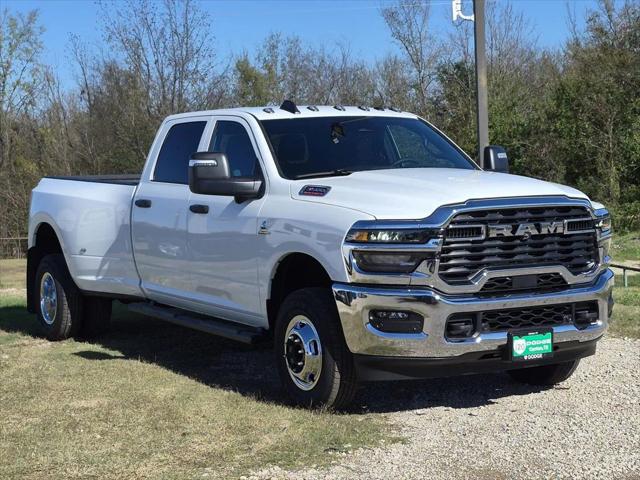 2026 RAM Ram 3500 RAM 3500 TRADESMAN CREW CAB 4X4 8 BOX