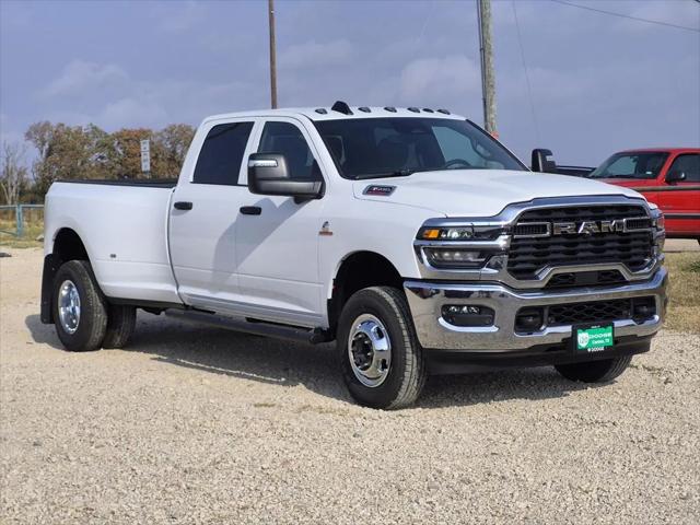 2026 RAM Ram 3500 RAM 3500 TRADESMAN CREW CAB 4X4 8 BOX