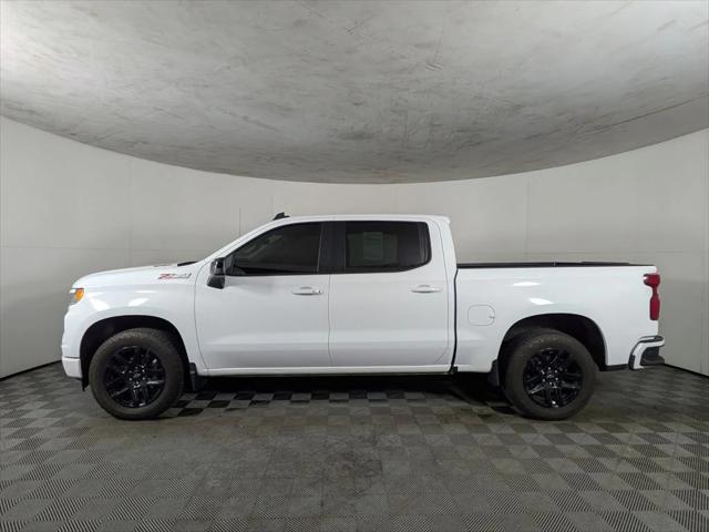 2022 Chevrolet Silverado 1500 4WD Crew Cab Short Bed RST